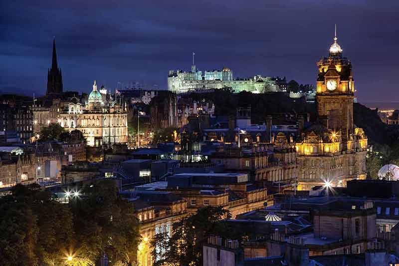 Edinburgh by night